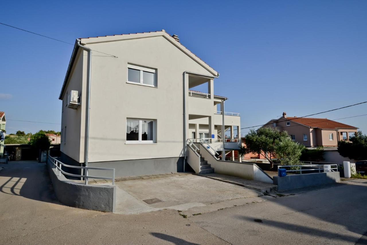 Apartmani Vidikovac Dokoza ซาดาร์ ภายนอก รูปภาพ
