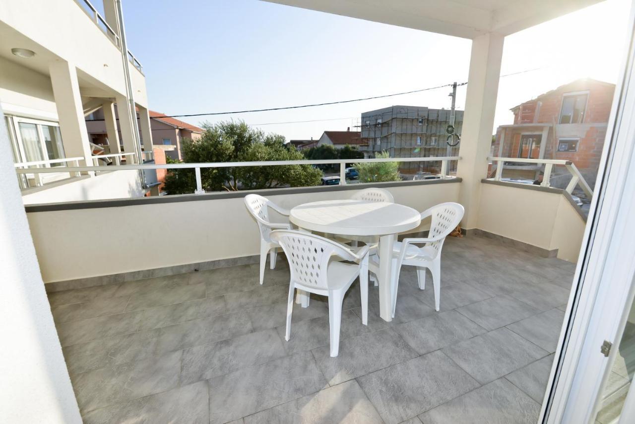 Apartmani Vidikovac Dokoza ซาดาร์ ภายนอก รูปภาพ