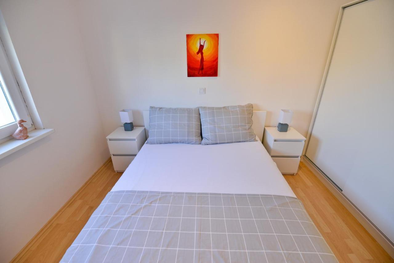 Apartmani Vidikovac Dokoza ซาดาร์ ภายนอก รูปภาพ